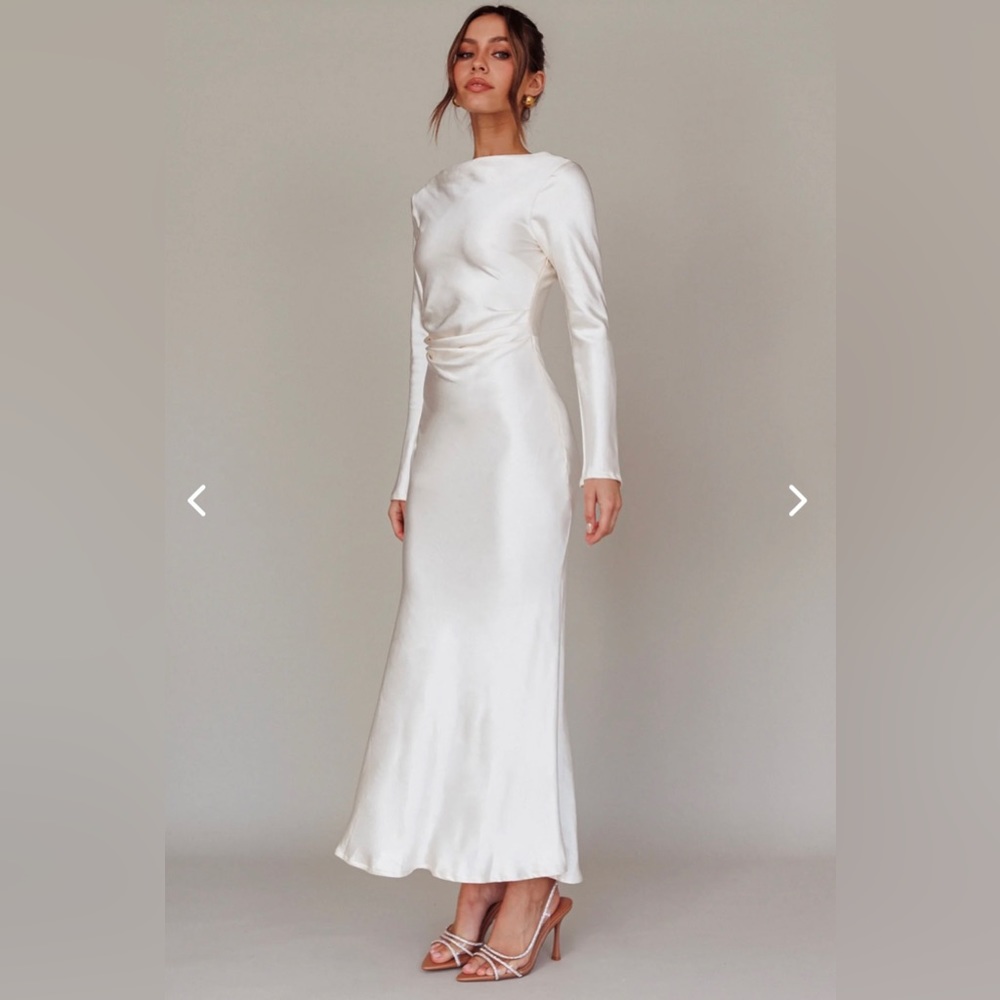NWT✨Selfie Leslie Loveland Cowl Back Midi Dress